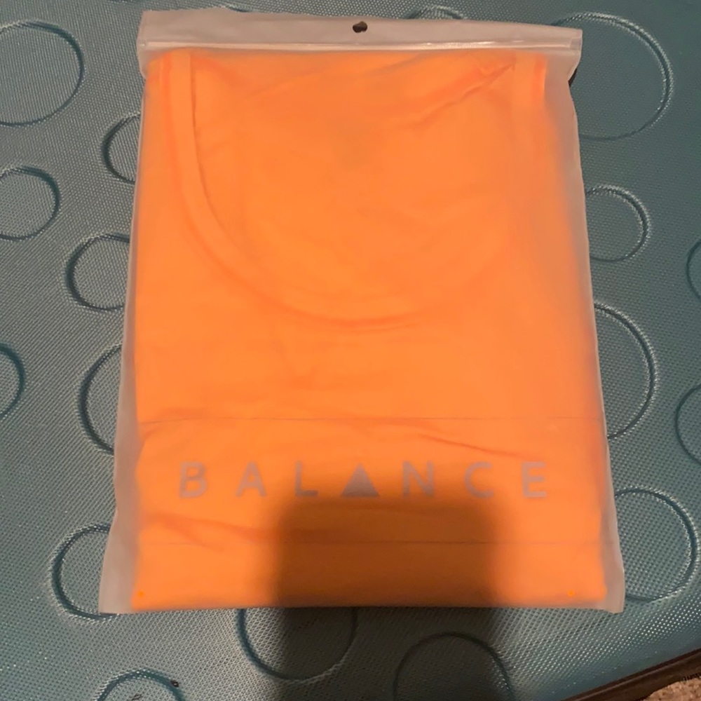 Balance athletica movement tank - glow